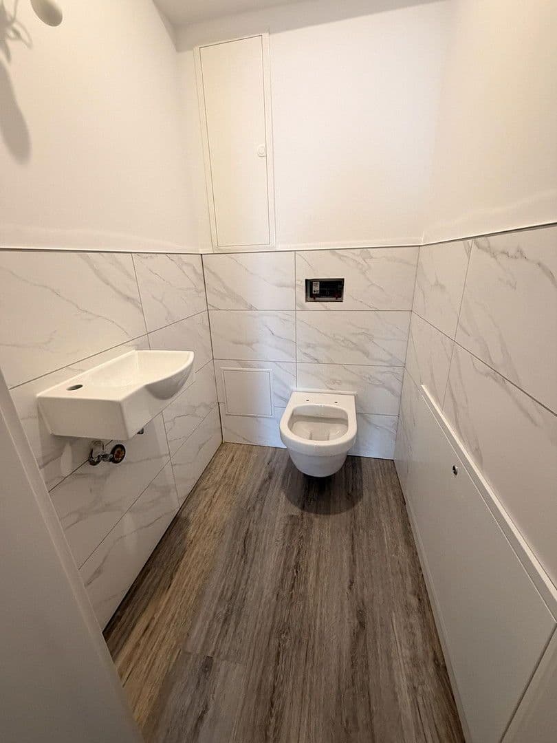 Pronájem domu 80 m², pozemek 370 m², Römerberg, Porýní-Falc Pronájem domu 80 m², pozemek 370 m², Römerberg, Porýní-Falc