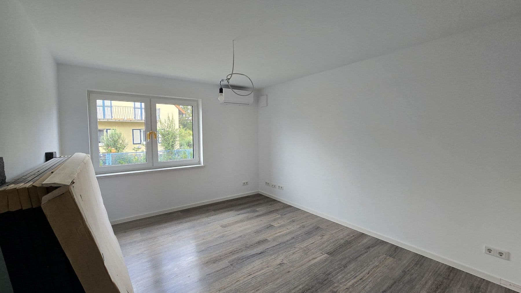 Pronájem domu 80 m², pozemek 370 m², Römerberg, Porýní-Falc Pronájem domu 80 m², pozemek 370 m², Römerberg, Porýní-Falc