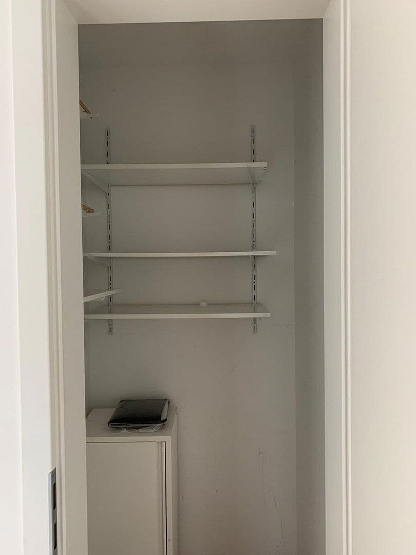 Prodej bytu 2+1 58 m², Frodshamstraße 1, Kelsterbach, Hessen Prodej bytu 2+1 58 m², Frodshamstraße 1, Kelsterbach, Hessen