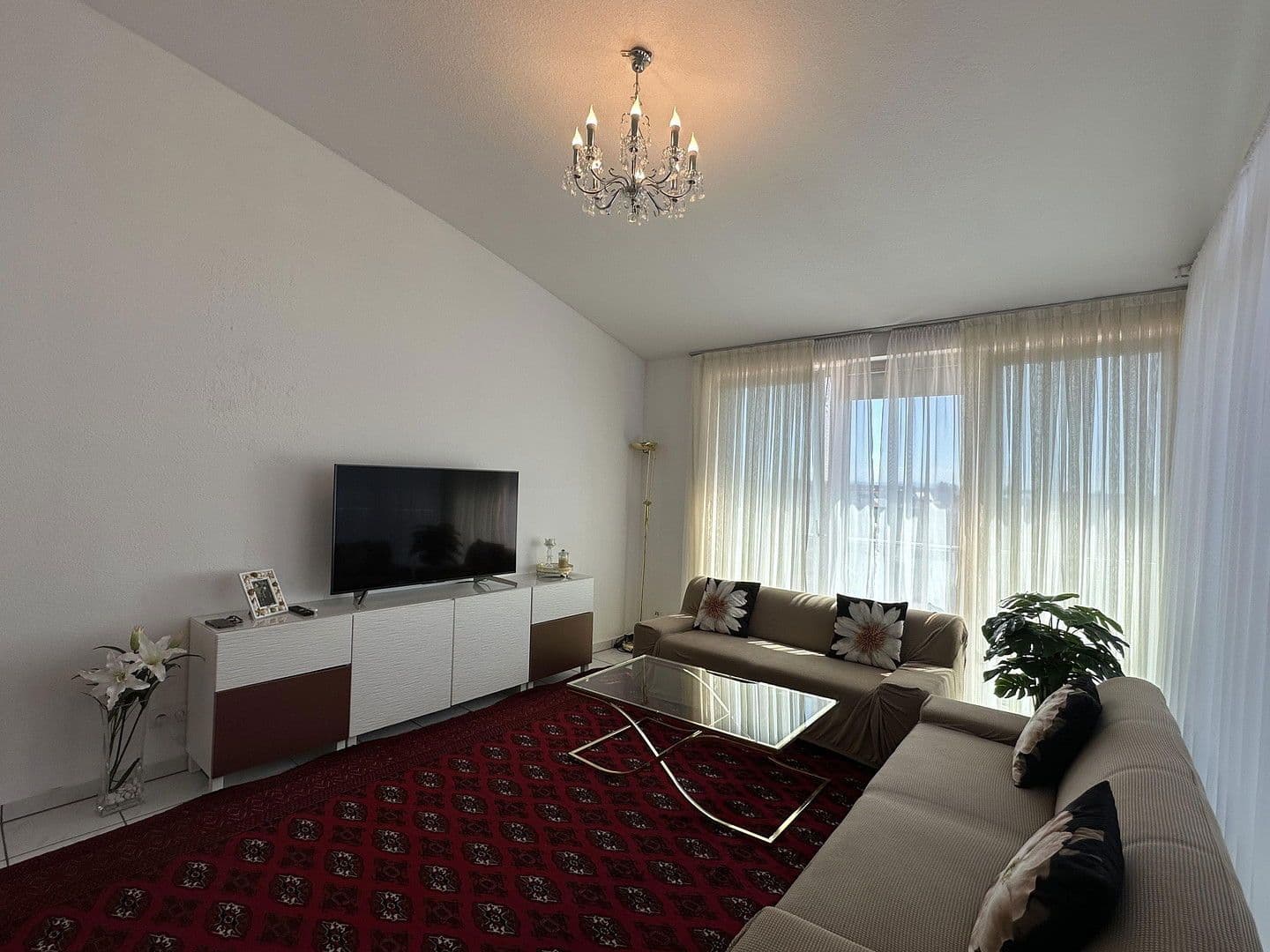 Prodej domu 400 m², pozemek 259 m², Langen, Hessen Prodej domu 400 m², pozemek 259 m², Langen, Hessen