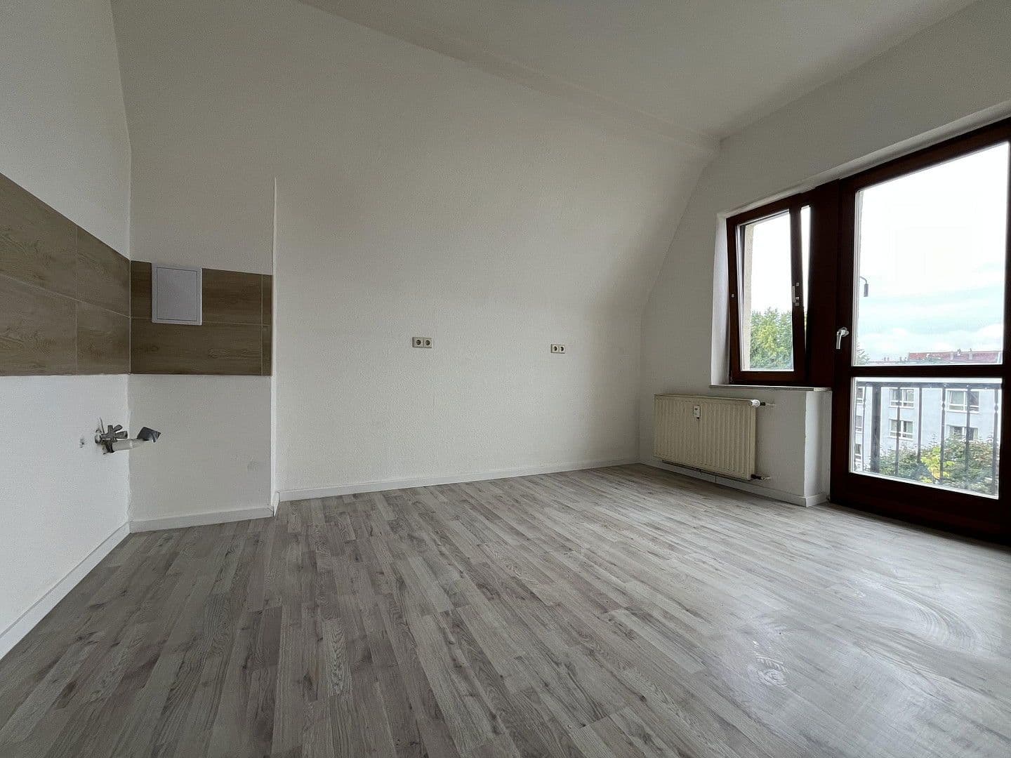 Pronájem bytu 3+1 79 m², Thomas-Mann-Straße 13, Cvikov, Sasko Pronájem bytu 3+1 79 m², Thomas-Mann-Straße 13, Cvikov, Sasko