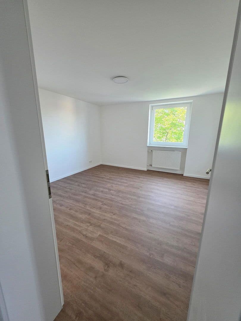 Prodej bytu 2+1 59 m², Erlanger Straße 47, Fürth, Bavorsko Prodej bytu 2+1 59 m², Erlanger Straße 47, Fürth, Bavorsko