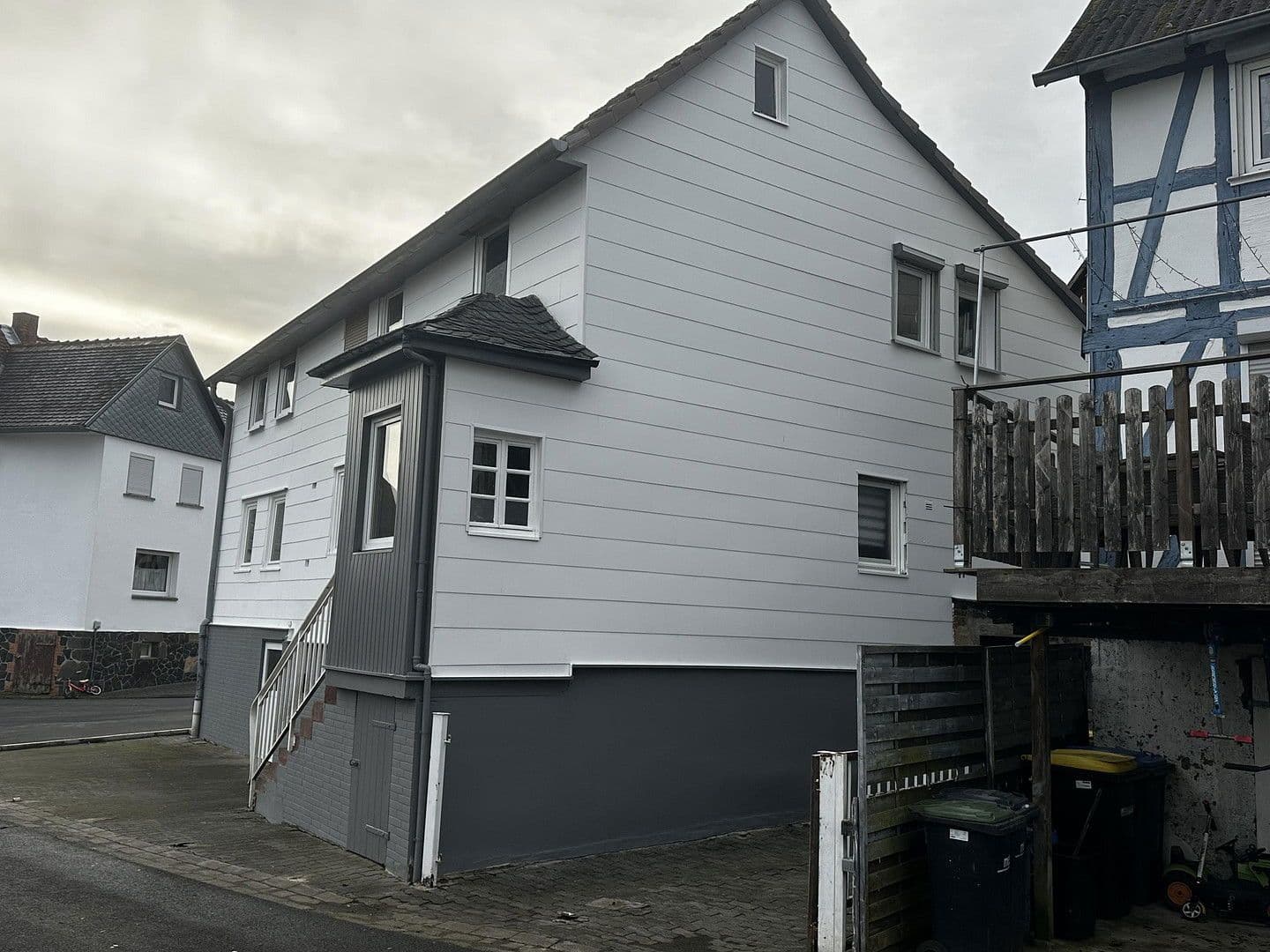 Prodej domu 136 m², pozemek 184 m², Ebsdorfergrund, Hessen Prodej domu 136 m², pozemek 184 m², Ebsdorfergrund, Hessen