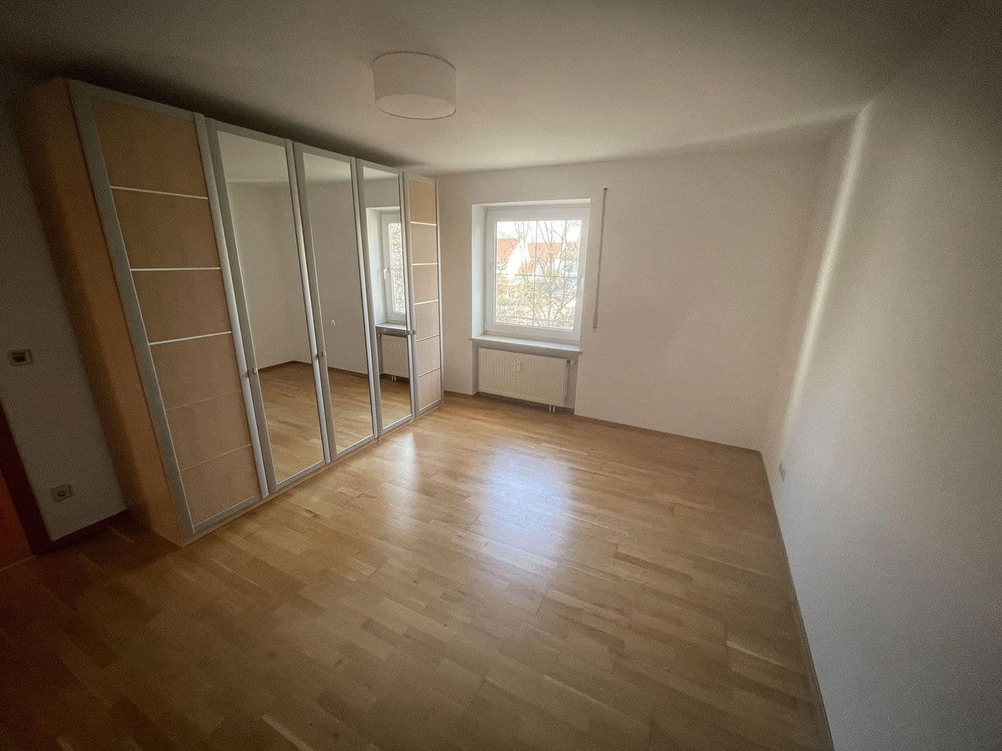 Pronájem bytu 4+1 96 m², Wolfgang-Höfer-Str., Ingolstadt, Bavorsko Pronájem bytu 4+1 96 m², Wolfgang-Höfer-Str., Ingolstadt, Bavorsko