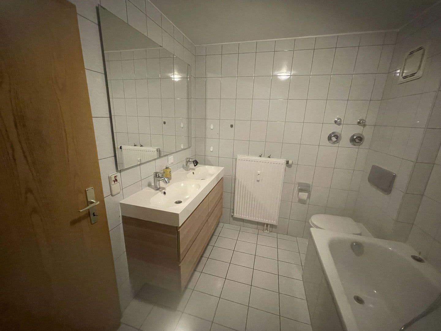 Pronájem bytu 4+1 96 m², Wolfgang-Höfer-Str., Ingolstadt, Bavorsko Pronájem bytu 4+1 96 m², Wolfgang-Höfer-Str., Ingolstadt, Bavorsko