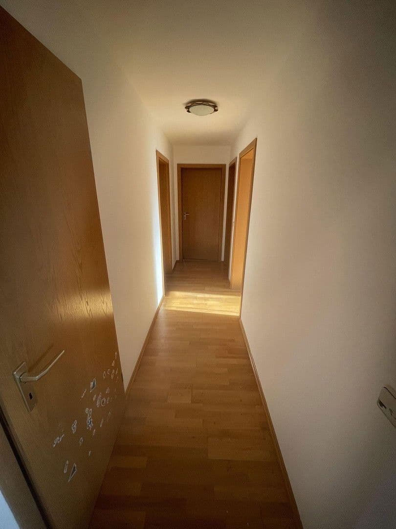 Pronájem bytu 4+1 96 m², Wolfgang-Höfer-Str., Ingolstadt, Bavorsko Pronájem bytu 4+1 96 m², Wolfgang-Höfer-Str., Ingolstadt, Bavorsko