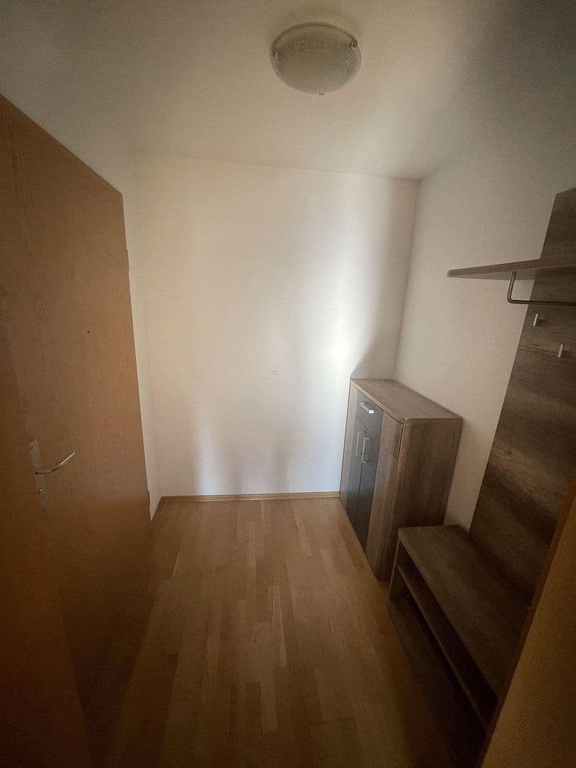 Pronájem bytu 4+1 96 m², Wolfgang-Höfer-Str., Ingolstadt, Bavorsko Pronájem bytu 4+1 96 m², Wolfgang-Höfer-Str., Ingolstadt, Bavorsko