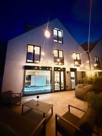 Pronájem bytu 4+kk 124 m², Hamburg, Hamburg Pronájem bytu 4+kk 124 m², Hamburg, Hamburg