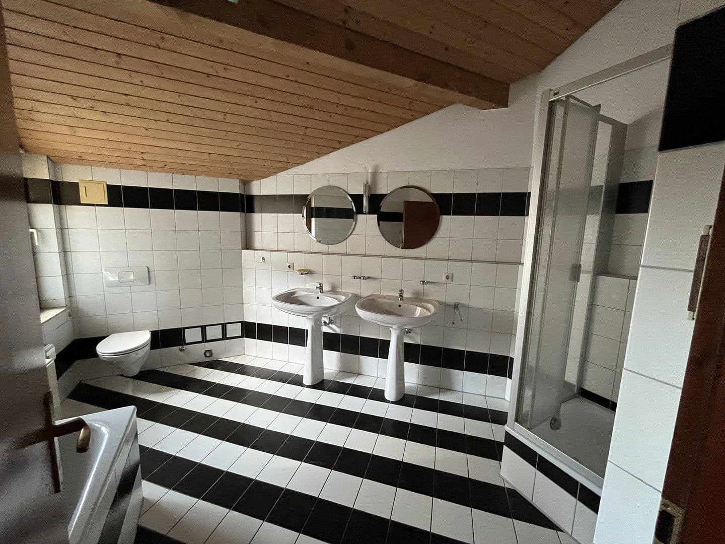 Prodej domu 165 m², pozemek 165 m², Tettnang, Bádensko-Württembersko Prodej domu 165 m², pozemek 165 m², Tettnang, Bádensko-Württembersko