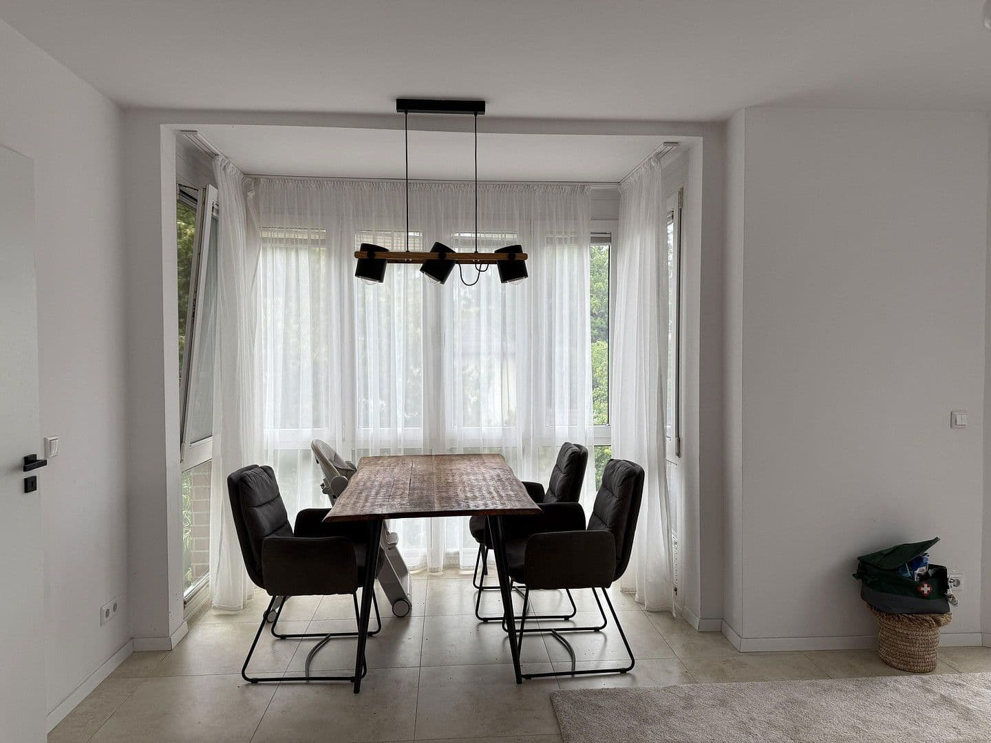 Prodej bytu 3+1 74 m², Ursula-Goetze-Straße, 31, Berlin, Berlín Prodej bytu 3+1 74 m², Ursula-Goetze-Straße, 31, Berlin, Berlín