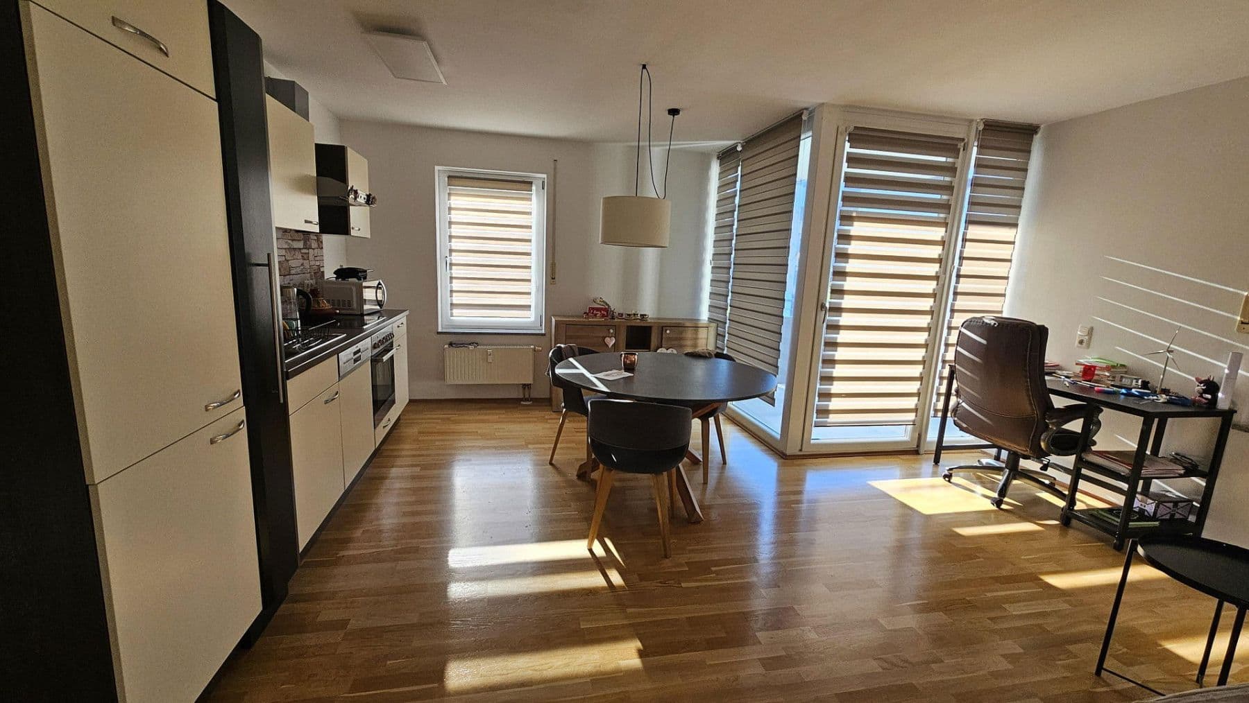 Pronájem bytu 2+1 56 m², Heinrich-Böll-Straße 75, Augsburg, Bavorsko Pronájem bytu 2+1 56 m², Heinrich-Böll-Straße 75, Augsburg, Bavorsko