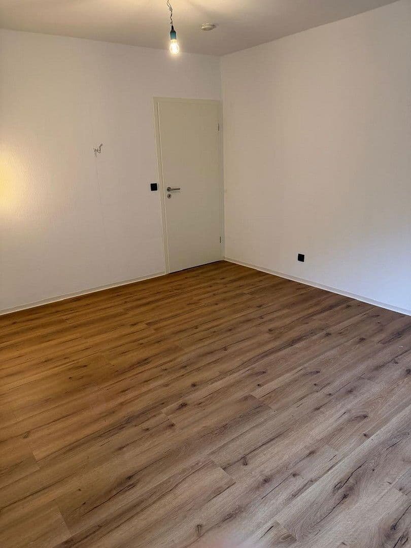 Pronájem bytu 4+1 166 m², Uferallee 16, Bad Bevensen, Dolní Sasko Pronájem bytu 4+1 166 m², Uferallee 16, Bad Bevensen, Dolní Sasko