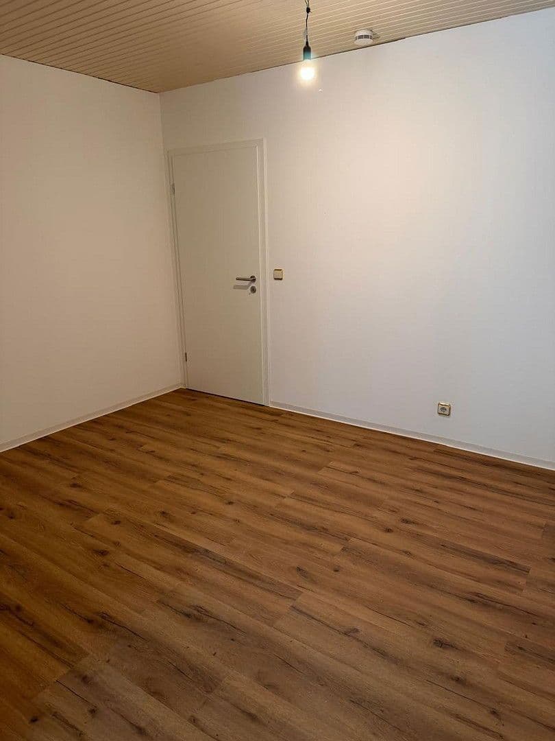 Pronájem bytu 4+1 166 m², Uferallee 16, Bad Bevensen, Dolní Sasko Pronájem bytu 4+1 166 m², Uferallee 16, Bad Bevensen, Dolní Sasko