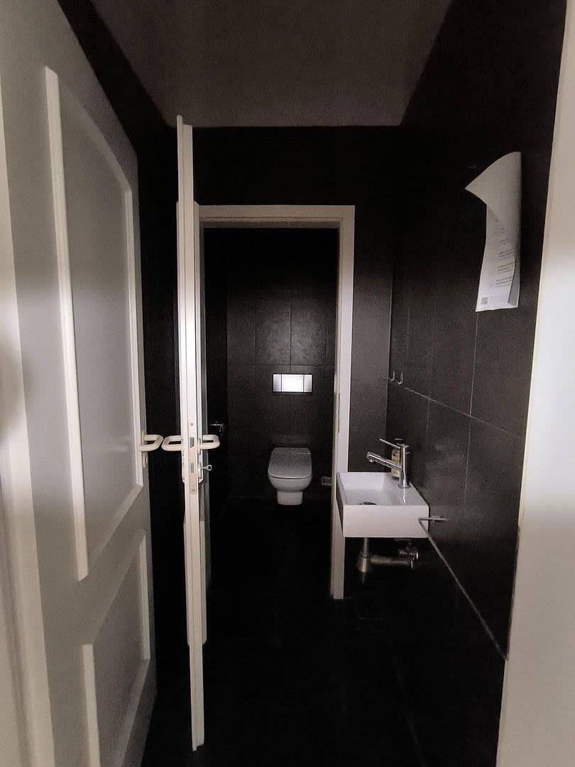 Pronájem nebytového prostoru 9 m², Hegelstraße 19, Magdeburg, Sasko-Anhaltsko Pronájem nebytového prostoru 9 m², Hegelstraße 19, Magdeburg, Sasko-Anhaltsko