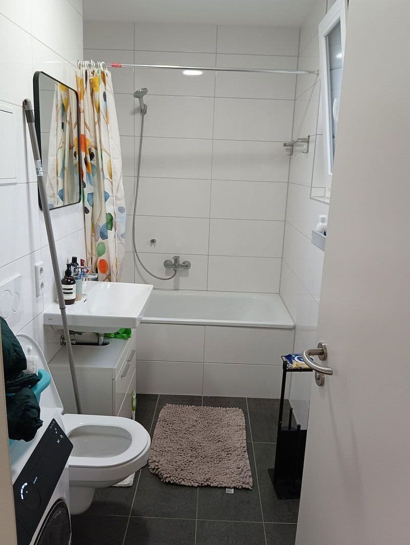 Pronájem bytu 4+1 84 m², Fritz-Bauer-Str., München, Bavorsko Pronájem bytu 4+1 84 m², Fritz-Bauer-Str., München, Bavorsko