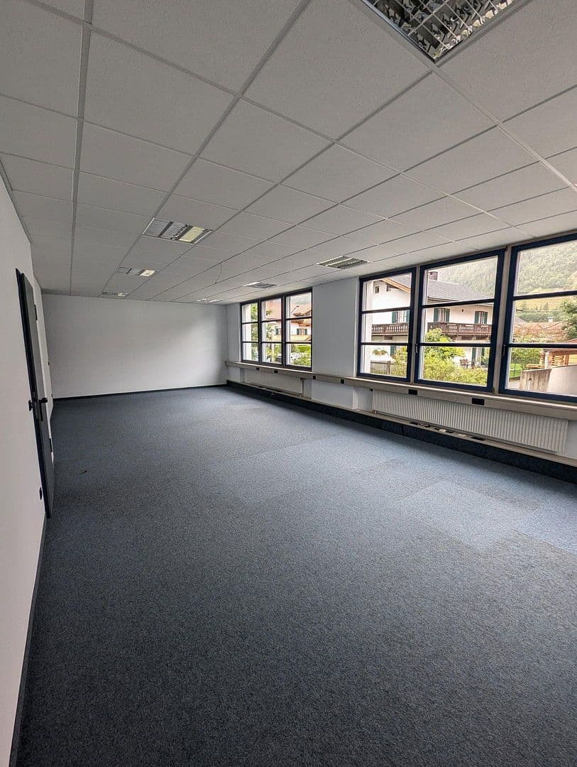 Pronájem kanceláře 160 m², Mühlenweg 18, Mittenwald, Bavorsko Pronájem kanceláře 160 m², Mühlenweg 18, Mittenwald, Bavorsko