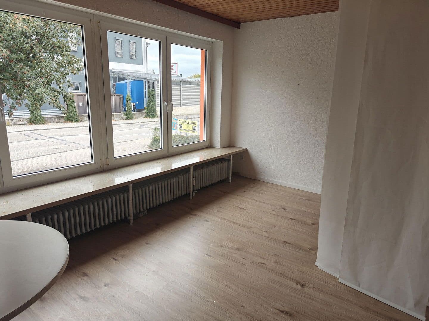 Pronájem nebytového prostoru 306 m², Anbacherstr. 26, Gunzenhausen, Bavorsko Pronájem nebytového prostoru 306 m², Anbacherstr. 26, Gunzenhausen, Bavorsko