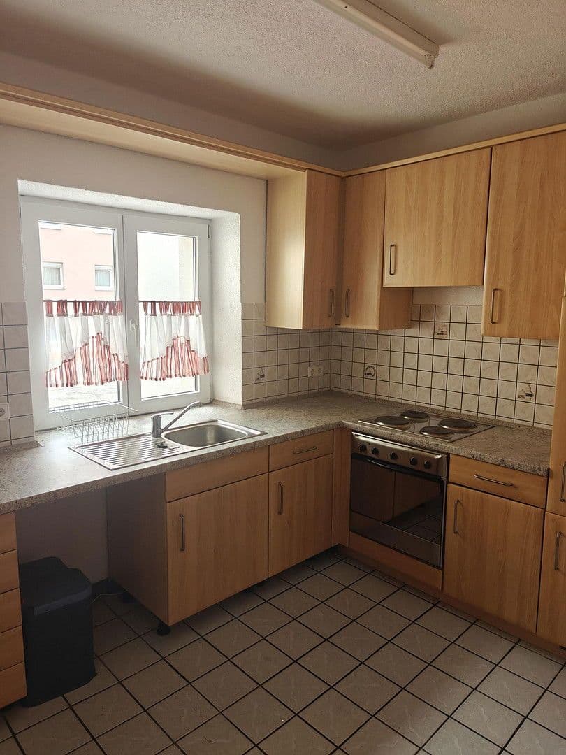 Pronájem nebytového prostoru 306 m², Anbacherstr. 26, Gunzenhausen, Bavorsko Pronájem nebytového prostoru 306 m², Anbacherstr. 26, Gunzenhausen, Bavorsko