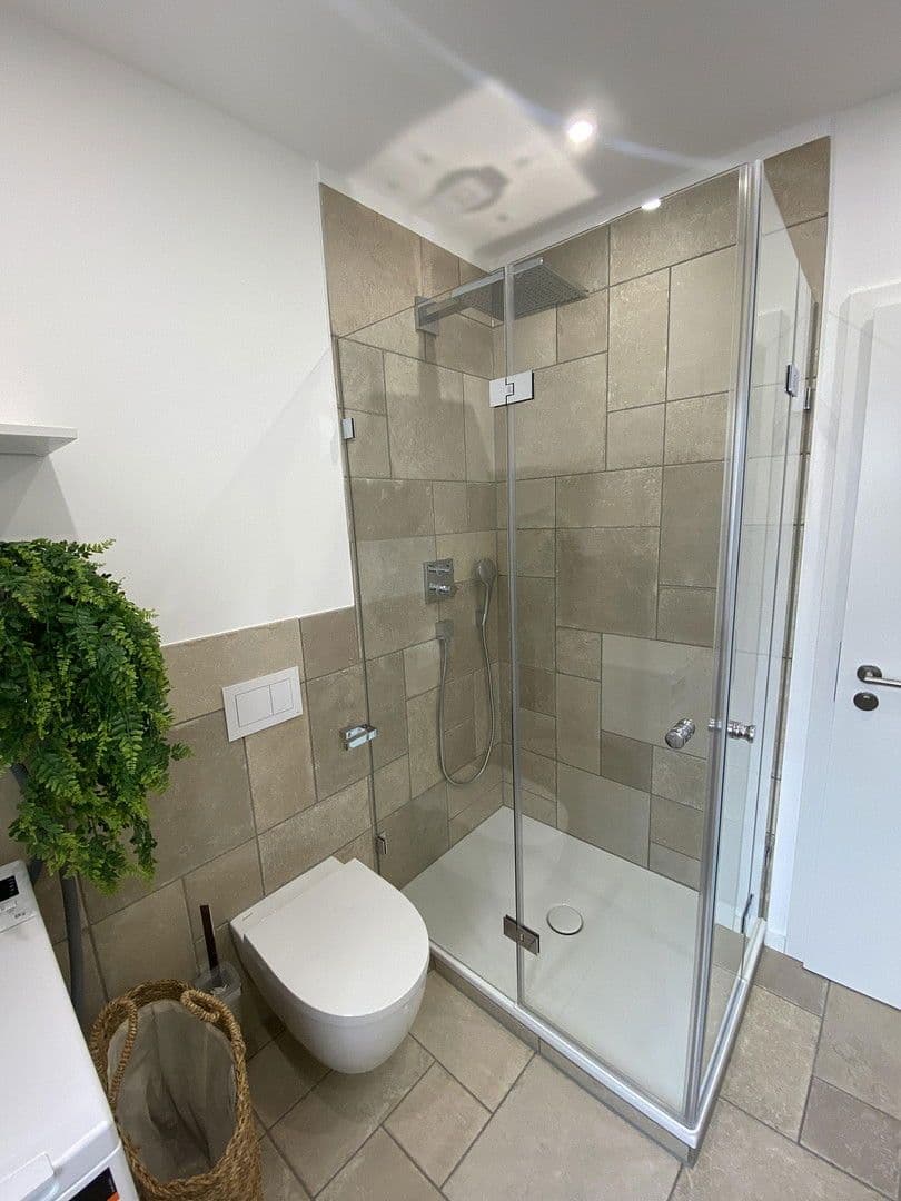 Pronájem bytu 2+1 60 m², Oberbilker Allee, 39, Düsseldorf, Severní Porýní-Vestfálsko Pronájem bytu 2+1 60 m², Oberbilker Allee, 39, Düsseldorf, Severní Porýní-Vestfálsko