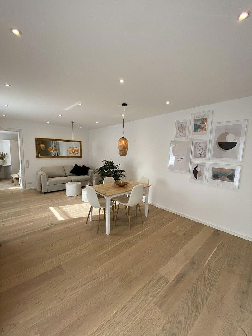 Pronájem bytu 2+1 60 m², Oberbilker Allee, 39, Düsseldorf, Severní Porýní-Vestfálsko Pronájem bytu 2+1 60 m², Oberbilker Allee, 39, Düsseldorf, Severní Porýní-Vestfálsko