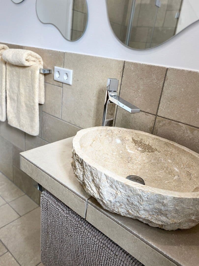 Pronájem bytu 2+1 60 m², Oberbilker Allee, 39, Düsseldorf, Severní Porýní-Vestfálsko Pronájem bytu 2+1 60 m², Oberbilker Allee, 39, Düsseldorf, Severní Porýní-Vestfálsko