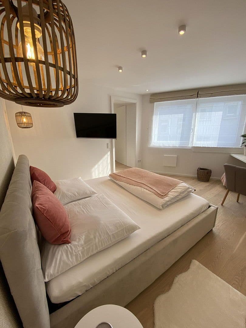 Pronájem bytu 2+1 60 m², Oberbilker Allee, 39, Düsseldorf, Severní Porýní-Vestfálsko Pronájem bytu 2+1 60 m², Oberbilker Allee, 39, Düsseldorf, Severní Porýní-Vestfálsko