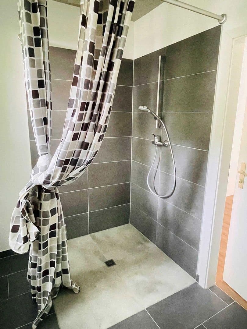 Pronájem bytu 1+1 28 m², Berlin, Berlín Pronájem bytu 1+1 28 m², Berlin, Berlín