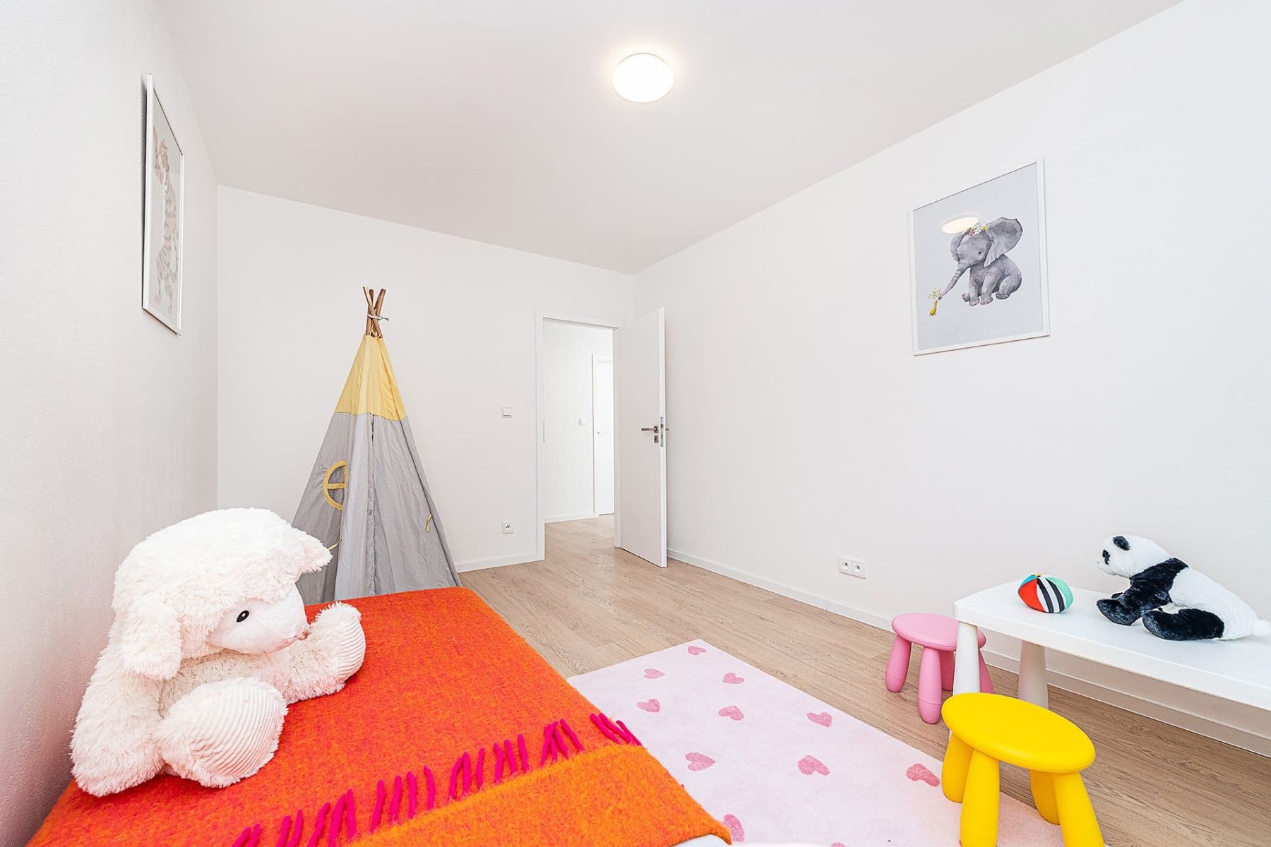 Prodej bytu 5+kk 88 m², Feřtekova, Praha, Praha Prodej bytu 5+kk 88 m², Feřtekova, Praha, Praha