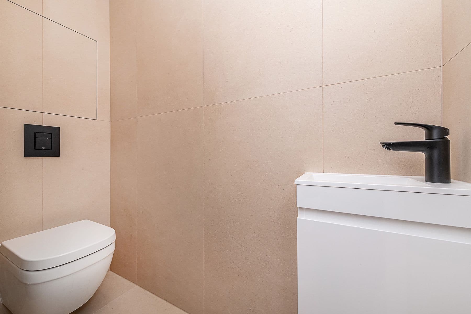 Prodej bytu 5+kk 88 m², Feřtekova, Praha, Praha Prodej bytu 5+kk 88 m², Feřtekova, Praha, Praha