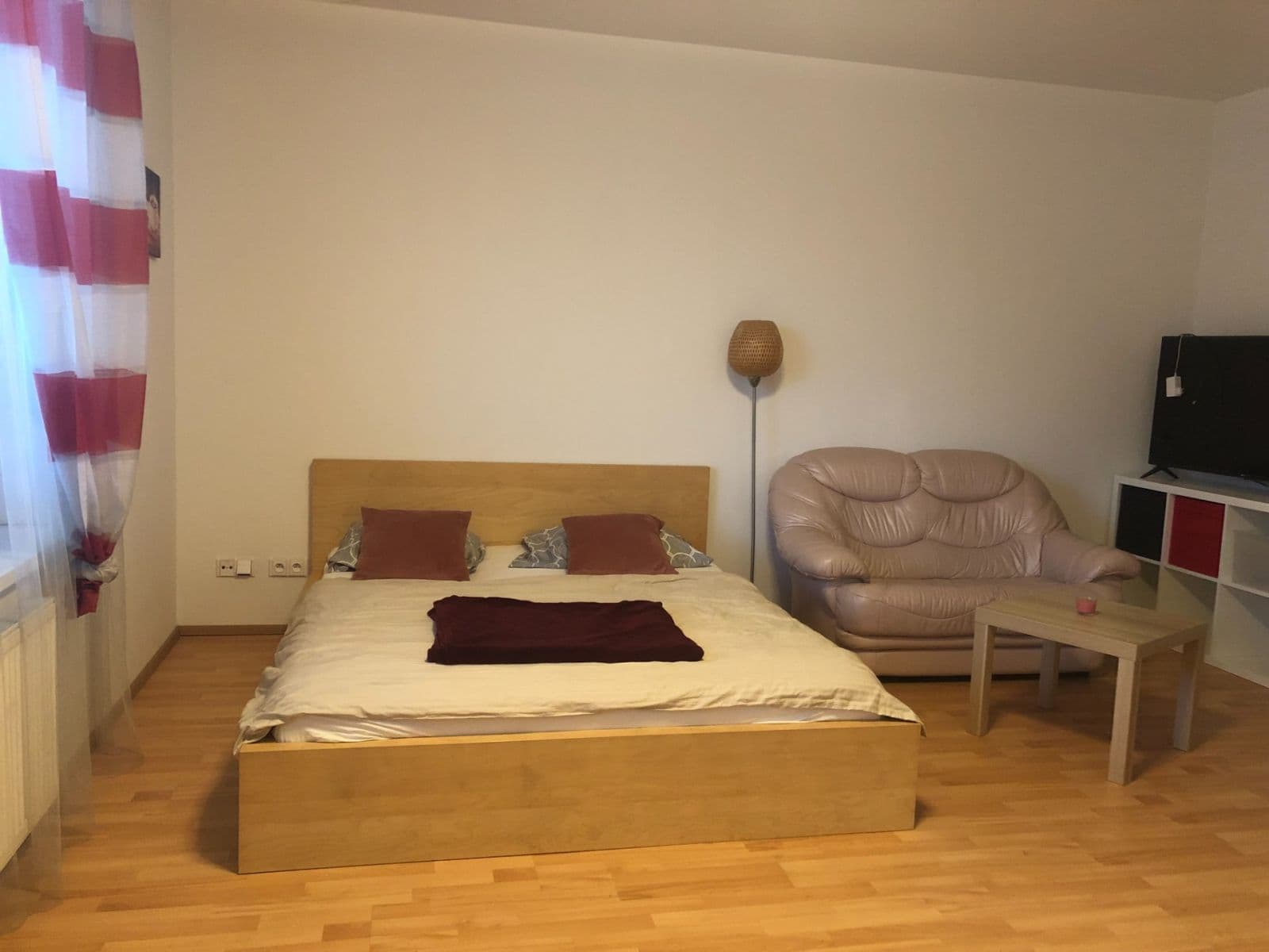 Pronájem bytu 1+kk 44 m², Táborská, Brno, Jihomoravský kraj Pronájem bytu 1+kk 44 m², Táborská, Brno, Jihomoravský kraj