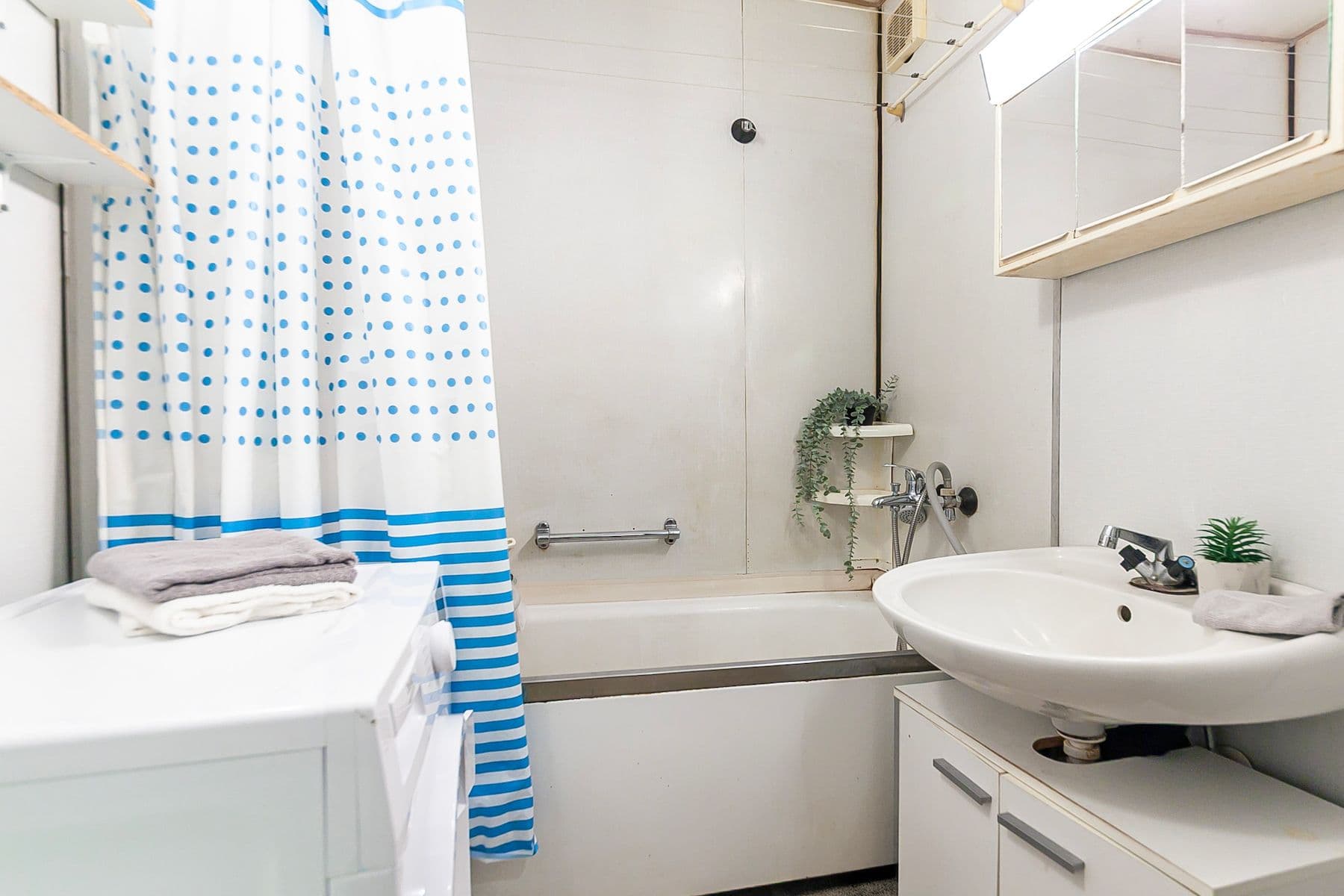 Prodej bytu 2+1 62 m², Bouřilova, Praha, Praha Prodej bytu 2+1 62 m², Bouřilova, Praha, Praha