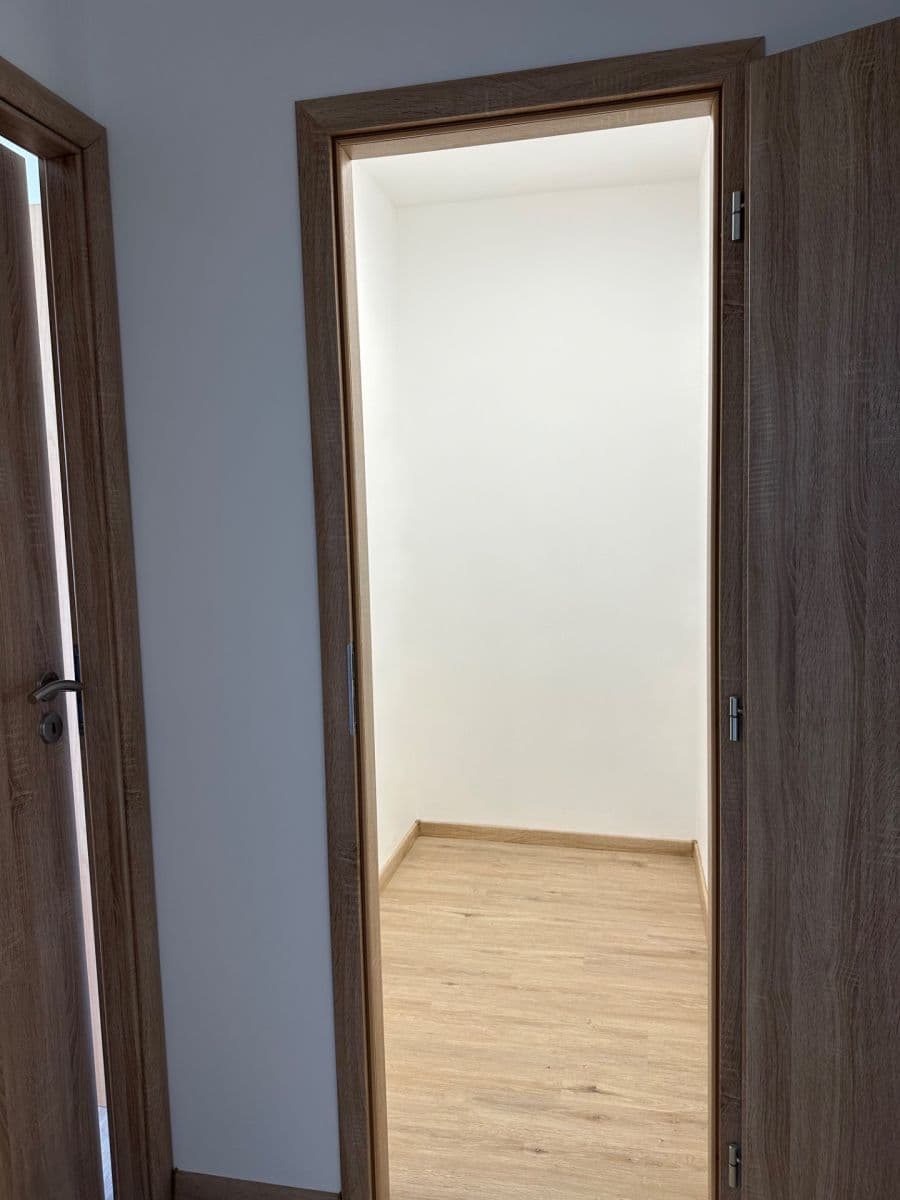 Pronájem bytu 3+kk 81 m², Livornská, Praha, Praha Pronájem bytu 3+kk 81 m², Livornská, Praha, Praha