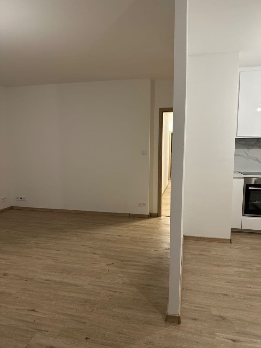 Pronájem bytu 3+kk 81 m², Livornská, Praha, Praha Pronájem bytu 3+kk 81 m², Livornská, Praha, Praha