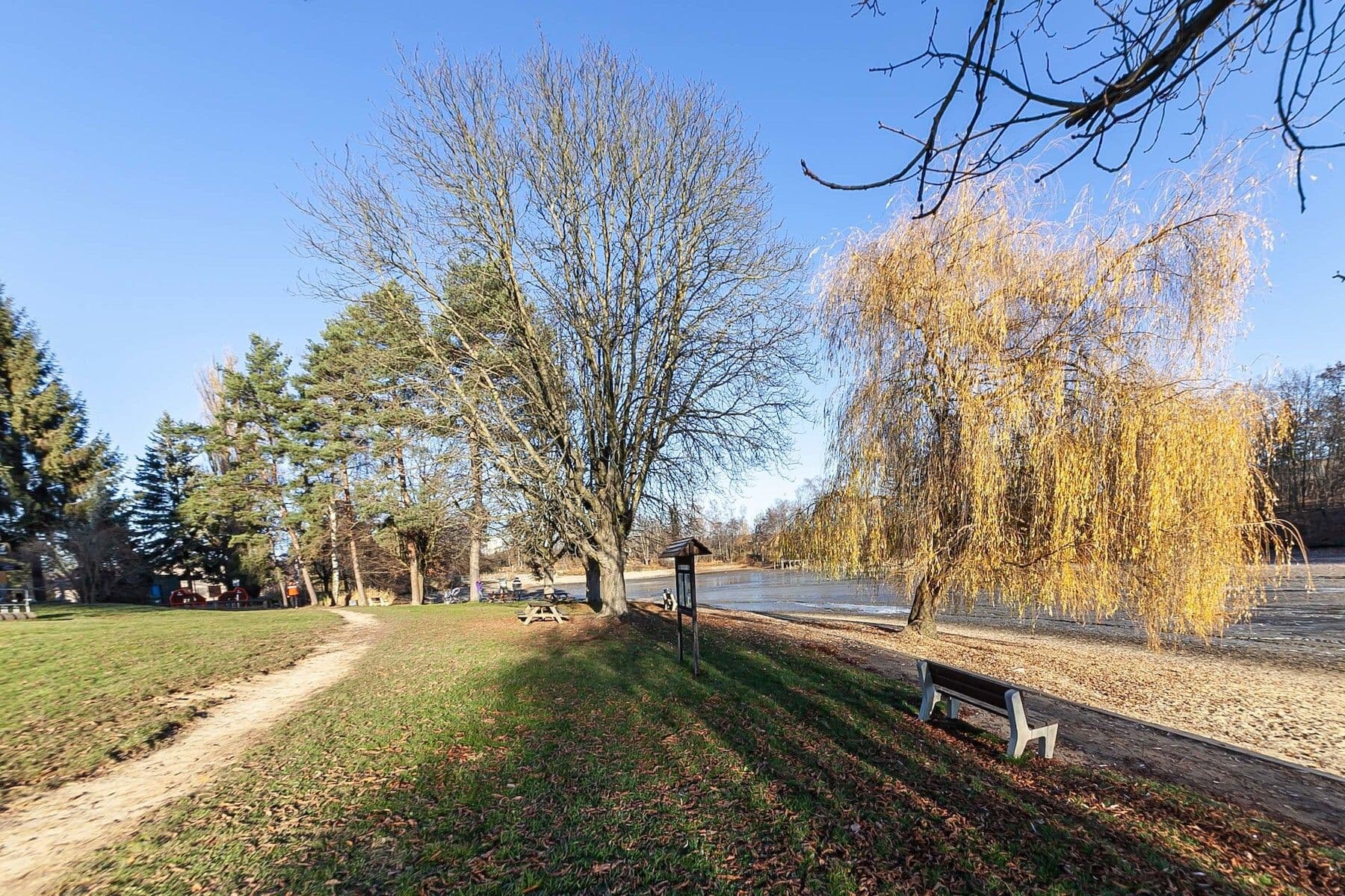 Prodej pozemku 521 m², Nad Vodárnou, Říčany, Středočeský kraj Prodej pozemku 521 m², Nad Vodárnou, Říčany, Středočeský kraj