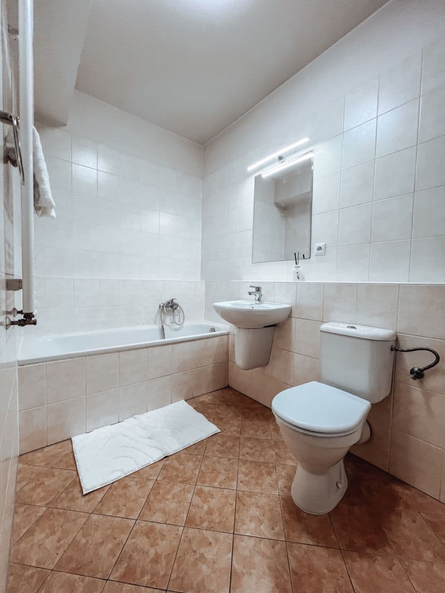 Pronájem bytu 1+kk 41 m², Poděbradská, Praha, Praha Pronájem bytu 1+kk 41 m², Poděbradská, Praha, Praha
