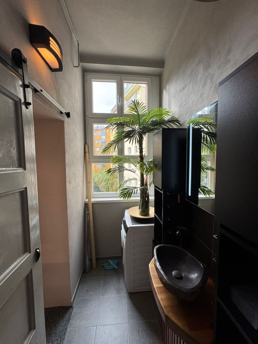 Pronájem bytu 1+kk 30 m², U Libeňského pivovaru, Praha, Praha Pronájem bytu 1+kk 30 m², U Libeňského pivovaru, Praha, Praha