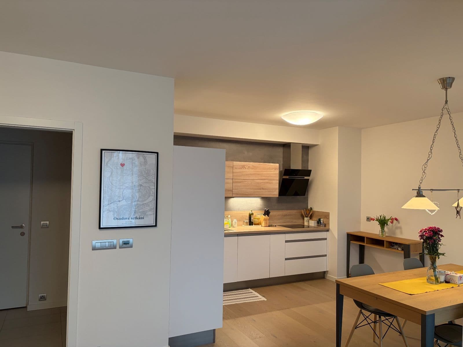 Pronájem bytu 2+kk 64 m², Menclova, Praha, Praha Pronájem bytu 2+kk 64 m², Menclova, Praha, Praha