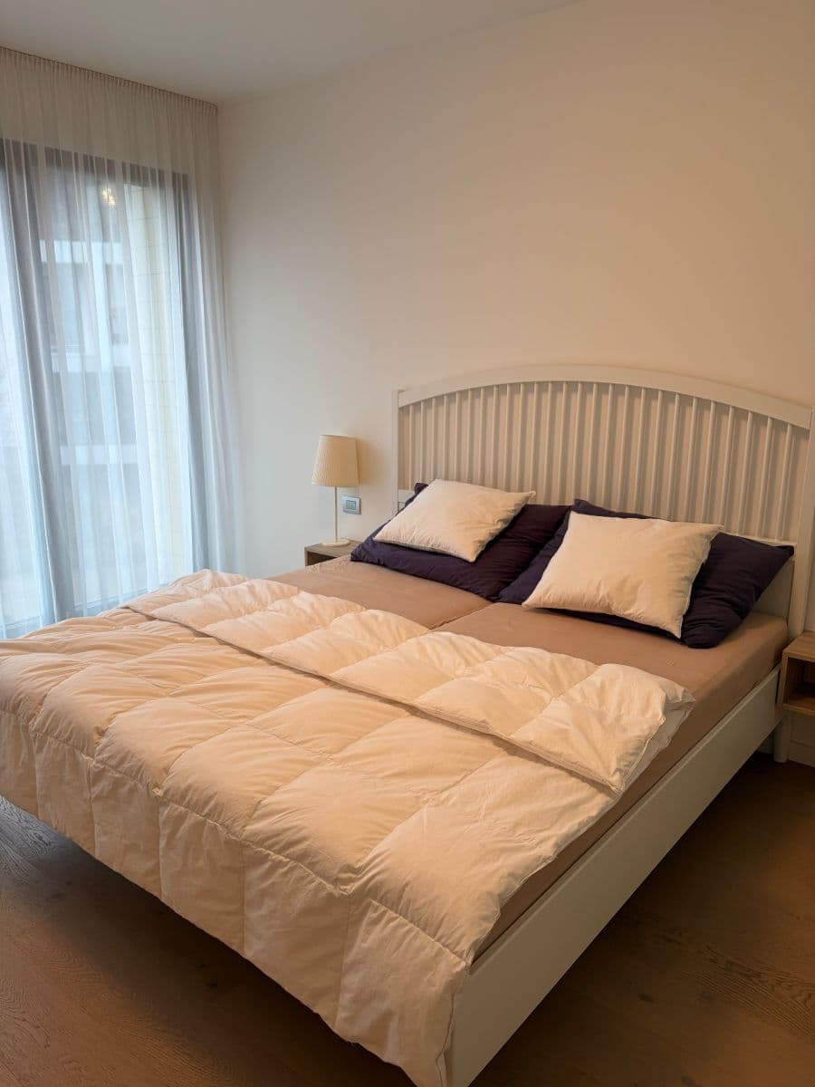 Pronájem bytu 2+kk 64 m², Menclova, Praha, Praha Pronájem bytu 2+kk 64 m², Menclova, Praha, Praha