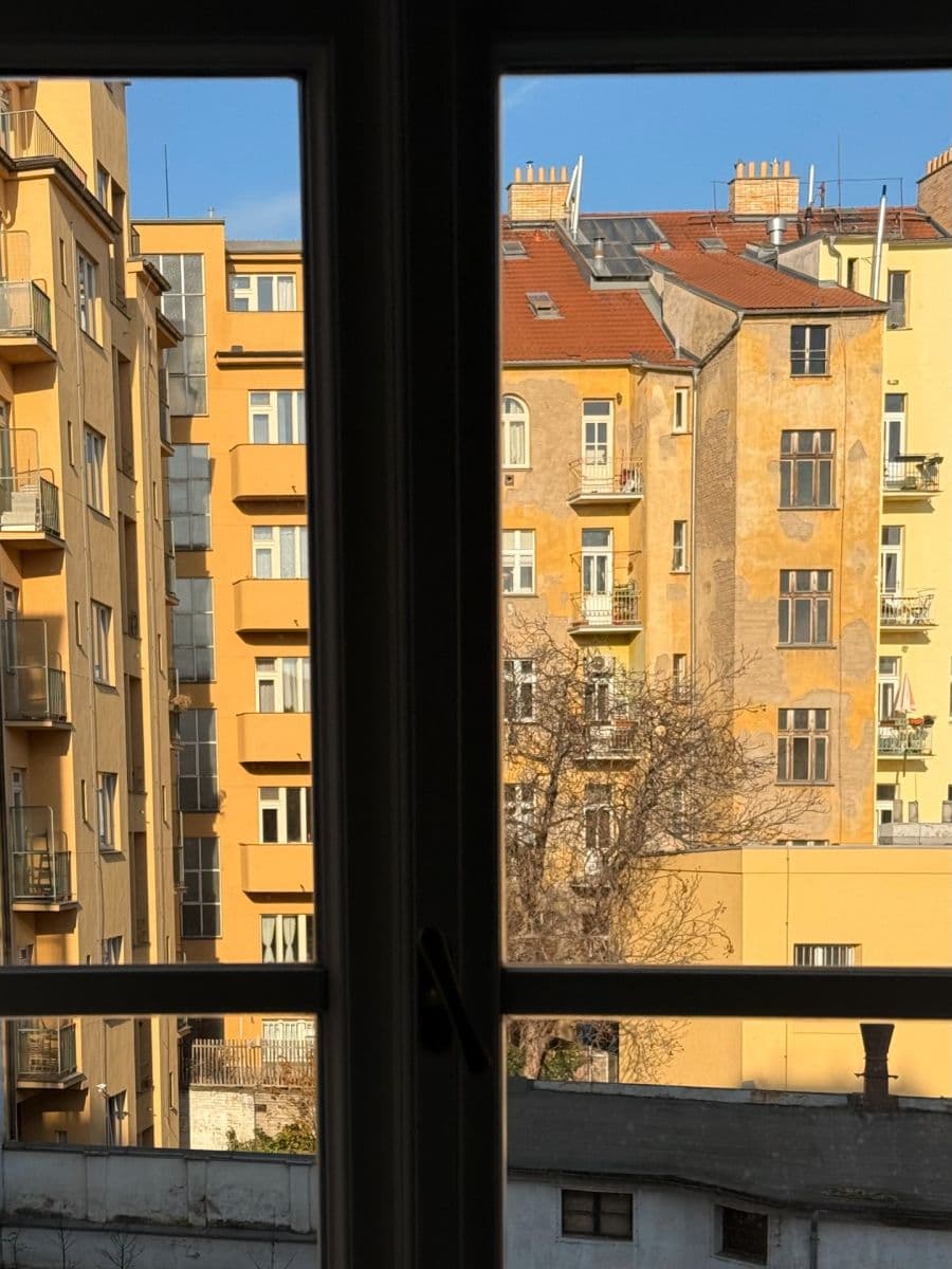 Pronájem bytu 2+kk 46 m², 28. pluku, Praha, Praha Pronájem bytu 2+kk 46 m², 28. pluku, Praha, Praha