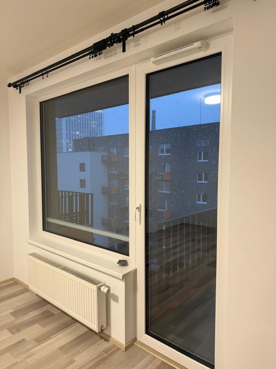 Pronájem bytu 1+kk 33 m², Strnadových, Praha, Praha Pronájem bytu 1+kk 33 m², Strnadových, Praha, Praha