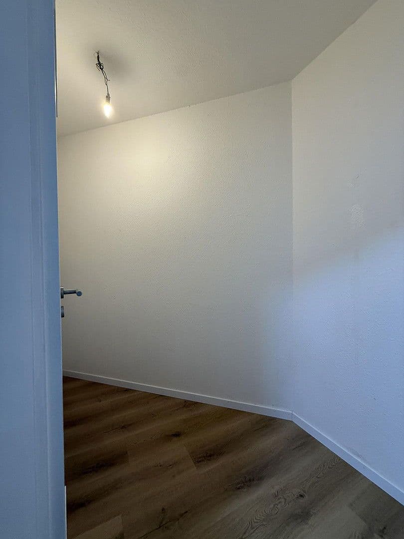 Pronájem bytu 2+kk 65 m², Prinzregentenstraße 39, Ludwigshafen am Rhein, Porýní-Falc Pronájem bytu 2+kk 65 m², Prinzregentenstraße 39, Ludwigshafen am Rhein, Porýní-Falc