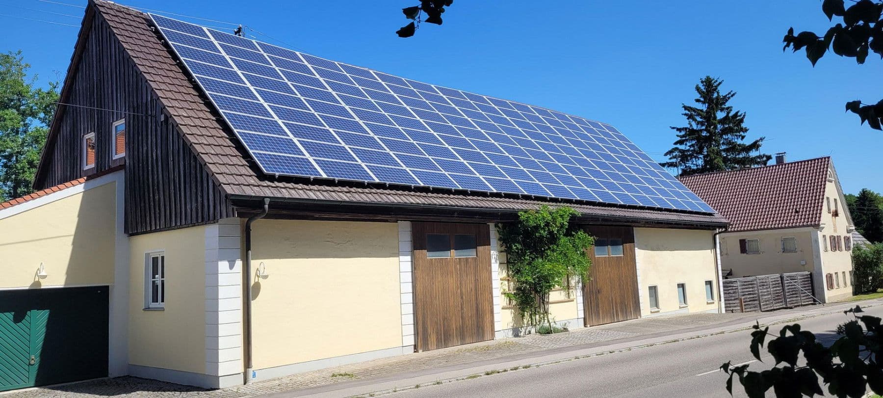 Prodej domu 175 m², pozemek 20.000 m², Biberbach, Bavorsko Prodej domu 175 m², pozemek 20.000 m², Biberbach, Bavorsko