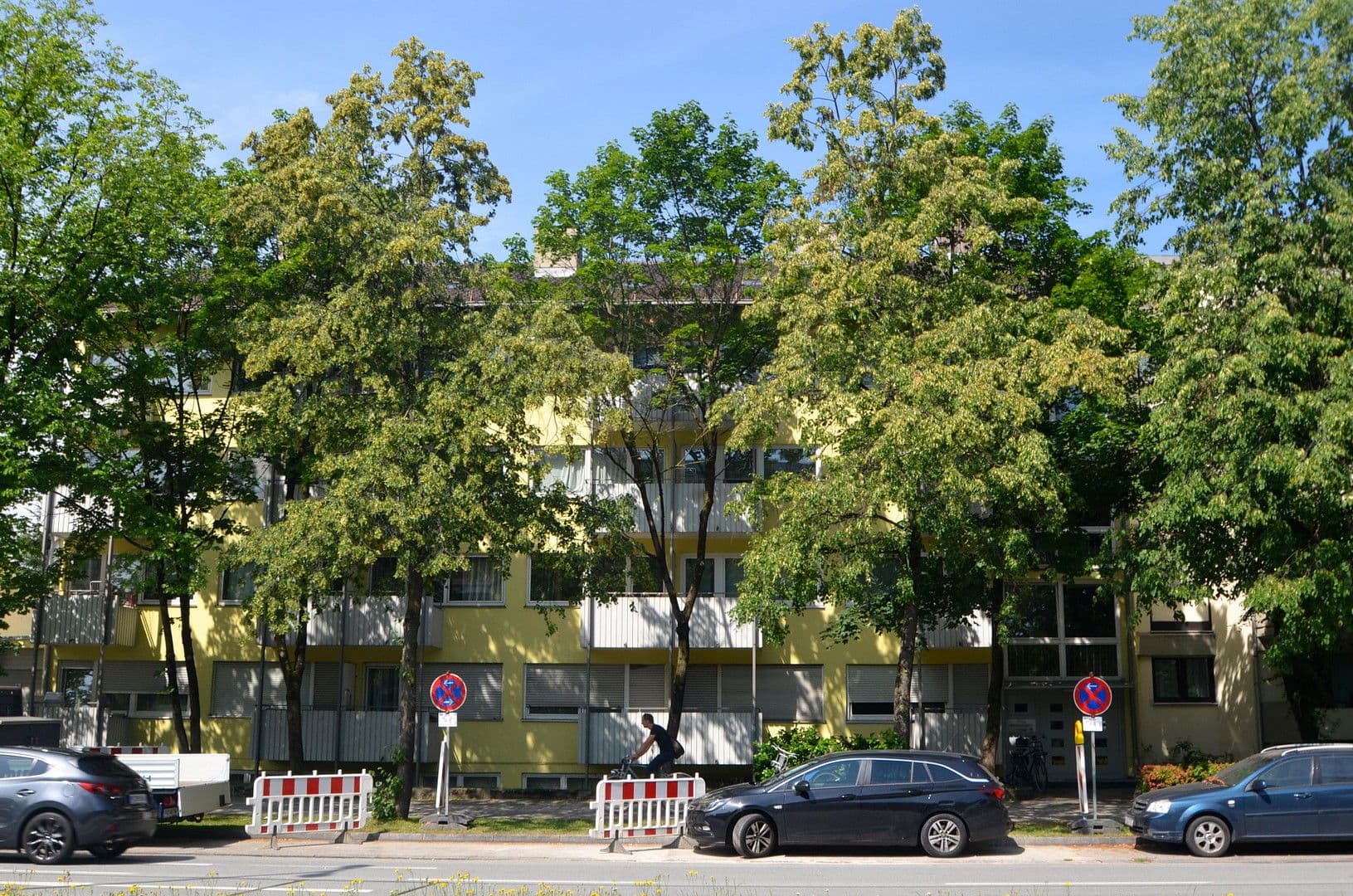 Pronájem bytu 1+1 28 m², Leopoldstraße 249, München, Bavorsko Pronájem bytu 1+1 28 m², Leopoldstraße 249, München, Bavorsko