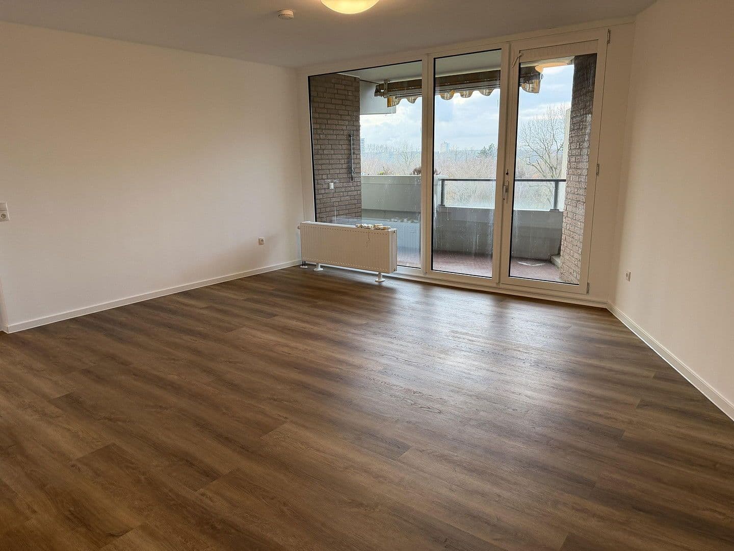 Pronájem bytu 3+1 97 m², Ziegeleiweg 20, Köln, Severní Porýní-Vestfálsko Pronájem bytu 3+1 97 m², Ziegeleiweg 20, Köln, Severní Porýní-Vestfálsko
