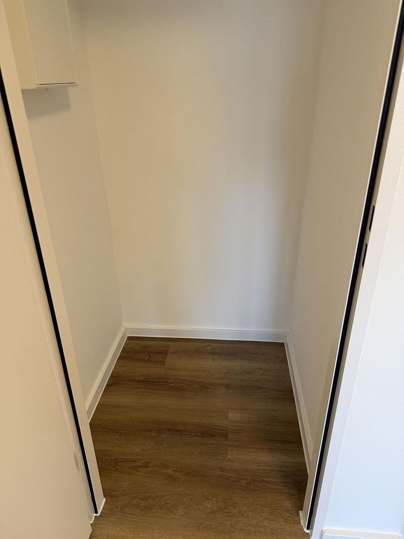 Pronájem bytu 3+1 97 m², Ziegeleiweg 20, Köln, Severní Porýní-Vestfálsko Pronájem bytu 3+1 97 m², Ziegeleiweg 20, Köln, Severní Porýní-Vestfálsko