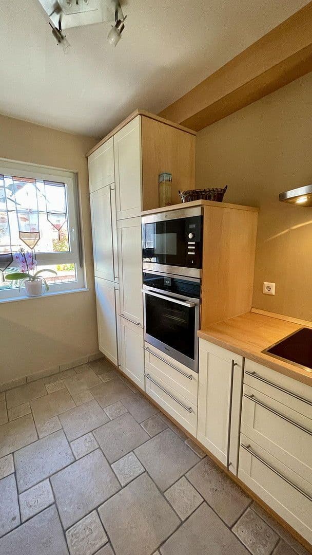 Prodej domu 117 m², pozemek 400 m², Freigericht, Hessen Prodej domu 117 m², pozemek 400 m², Freigericht, Hessen