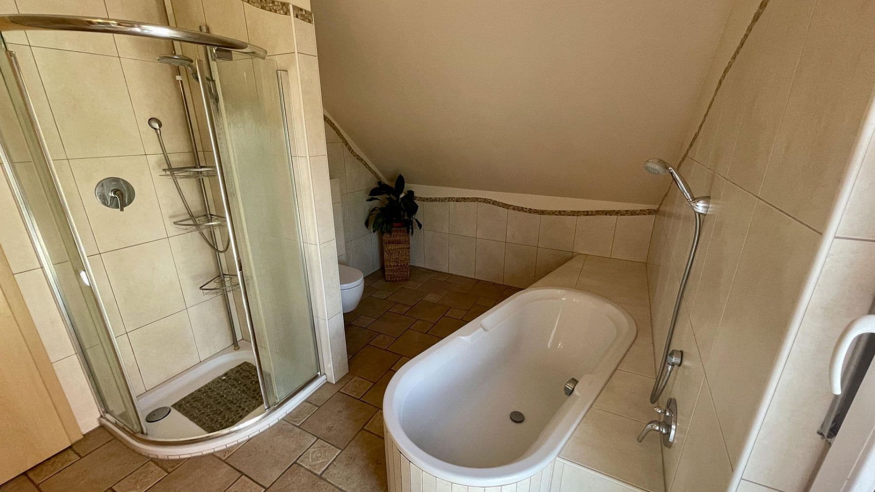 Prodej domu 117 m², pozemek 400 m², Freigericht, Hessen Prodej domu 117 m², pozemek 400 m², Freigericht, Hessen