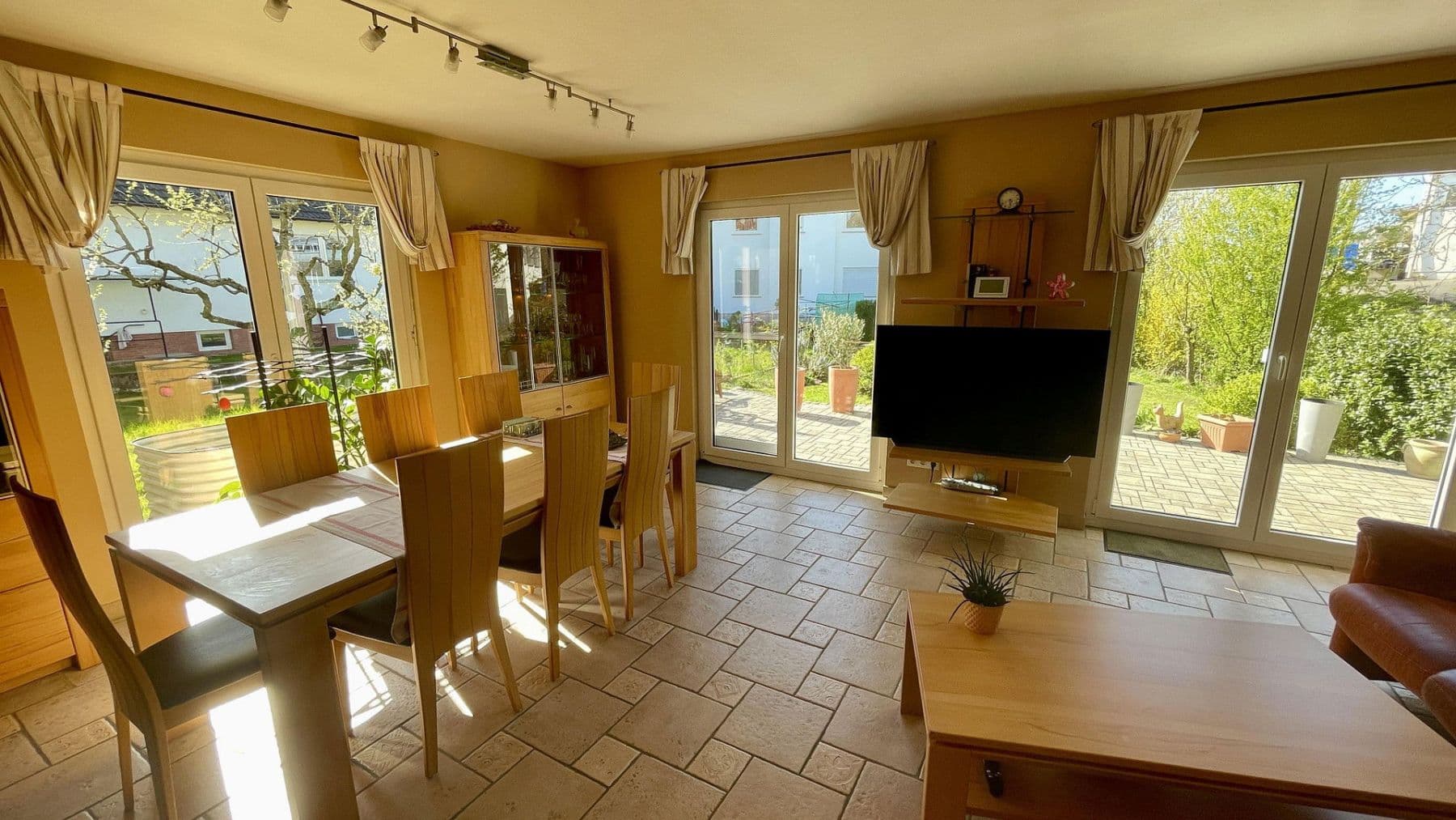 Prodej domu 117 m², pozemek 400 m², Freigericht, Hessen Prodej domu 117 m², pozemek 400 m², Freigericht, Hessen