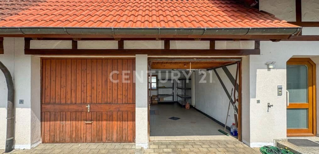 Pronájem bytu 6+1 148 m², Hutstraße 15, 18, Itzgrund, Bavorsko Pronájem bytu 6+1 148 m², Hutstraße 15, 18, Itzgrund, Bavorsko