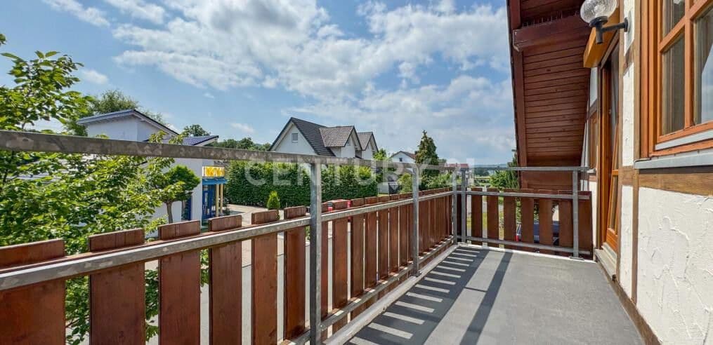 Pronájem bytu 6+1 148 m², Hutstraße 15, 18, Itzgrund, Bavorsko Pronájem bytu 6+1 148 m², Hutstraße 15, 18, Itzgrund, Bavorsko